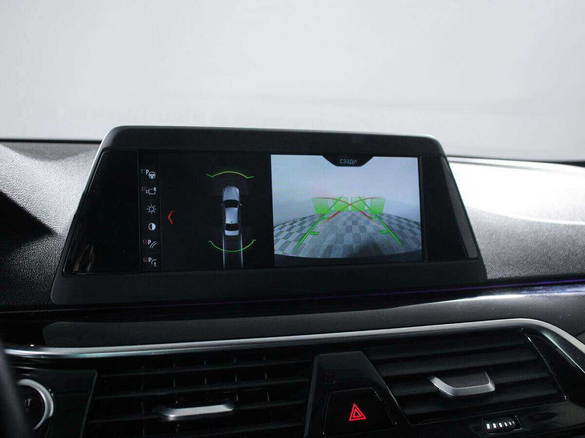 BMW 5 серии 2017 года с пробегом. Фото: #12