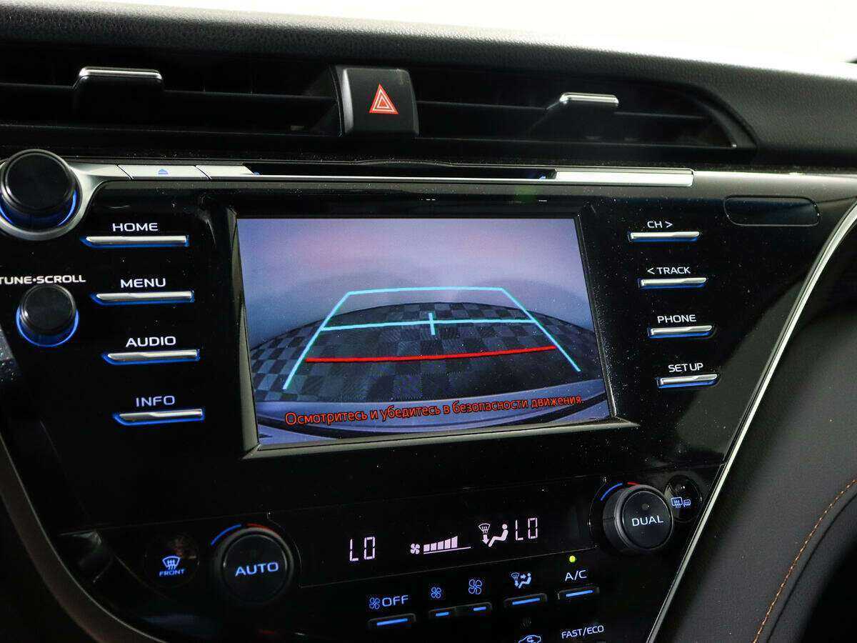 Toyota Camry 2020 года с пробегом. Фото: #14