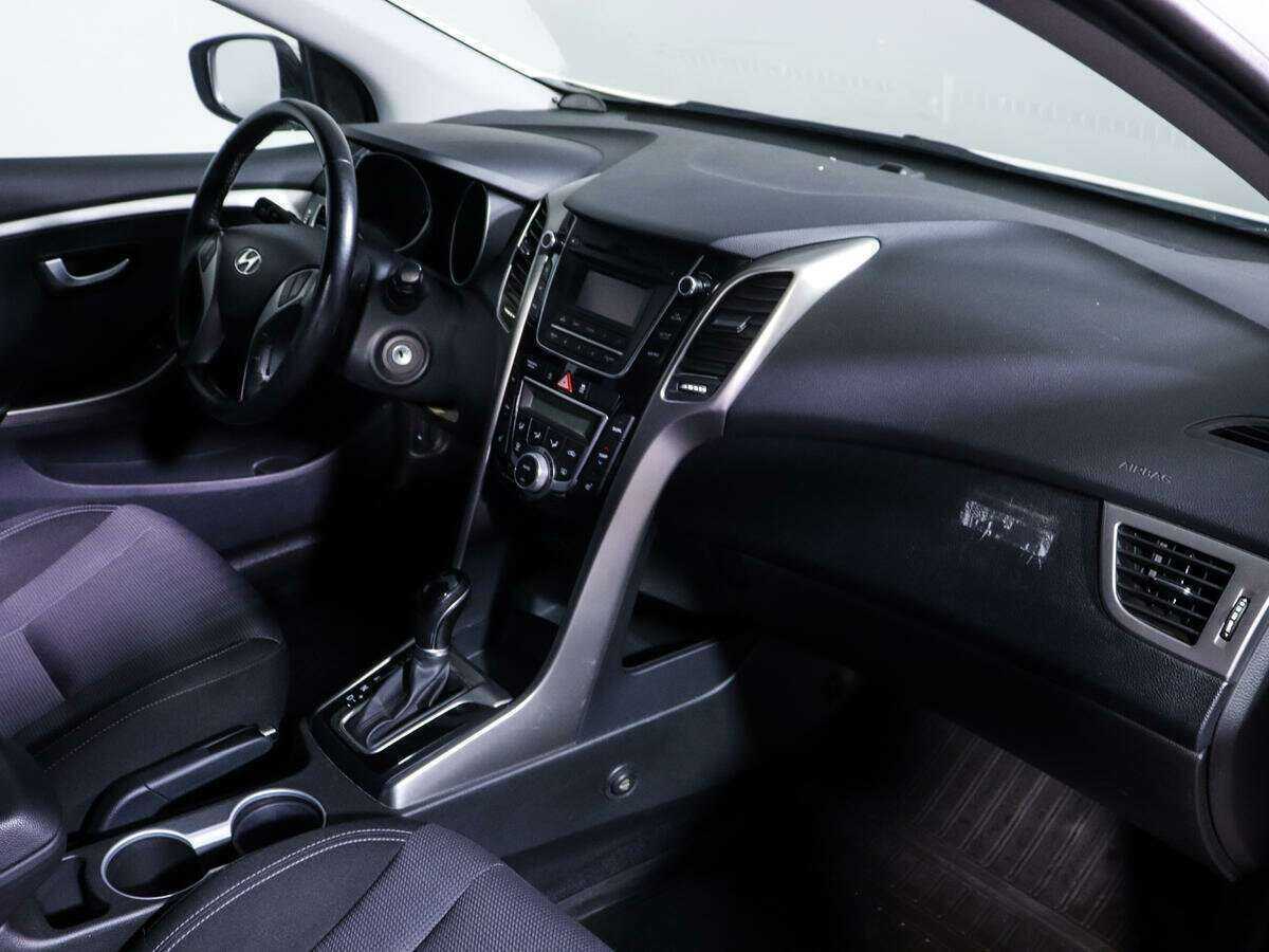 Б/У Хендай ай30 2013 года. Фото: #6