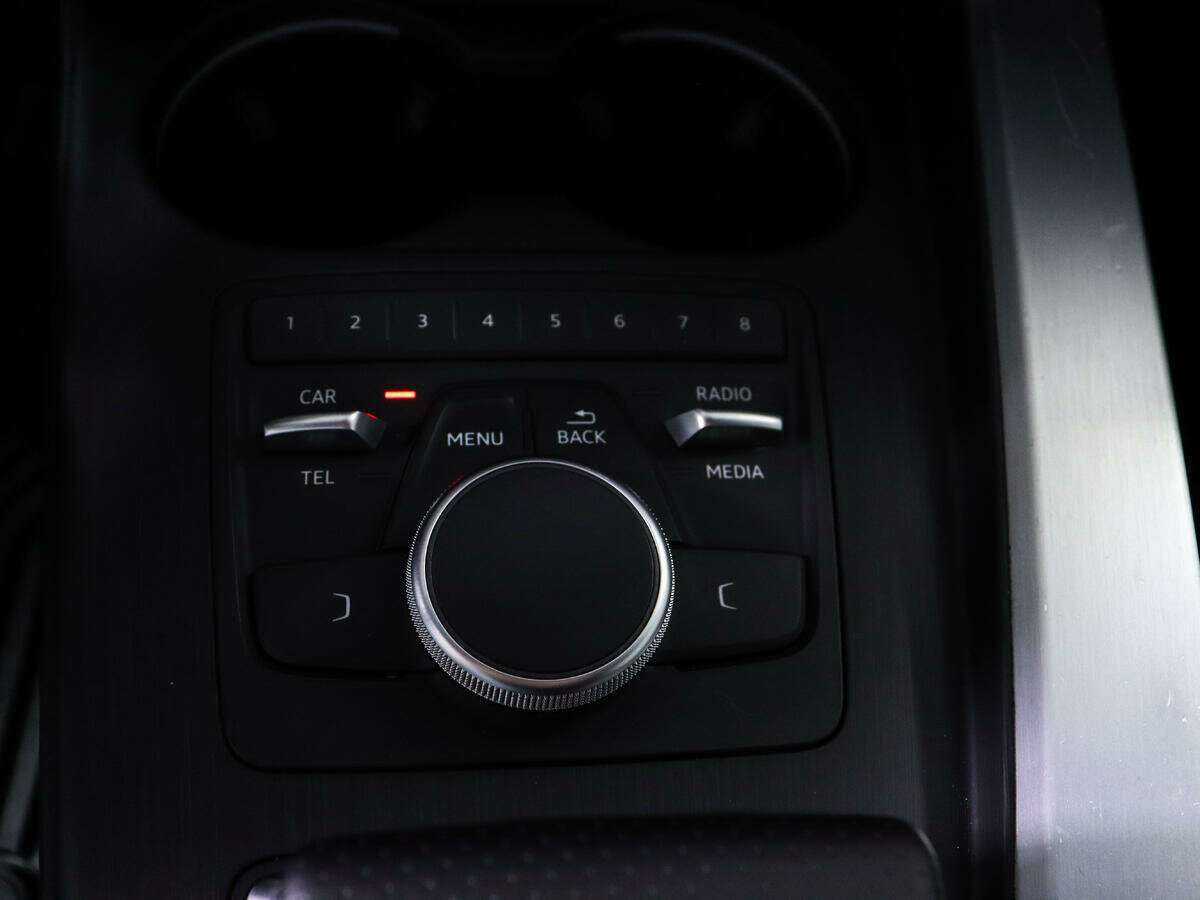 Audi A4 2017 года с пробегом. Фото: #13