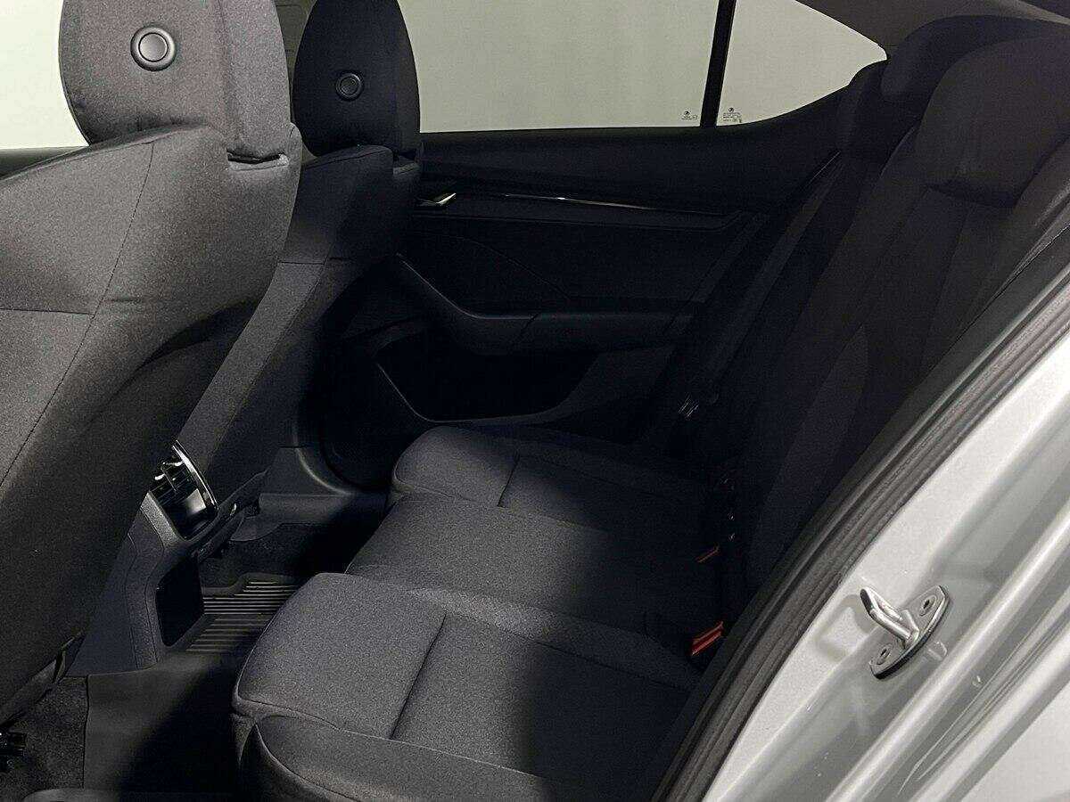 Skoda Octavia 2021 года с пробегом. Фото: #8