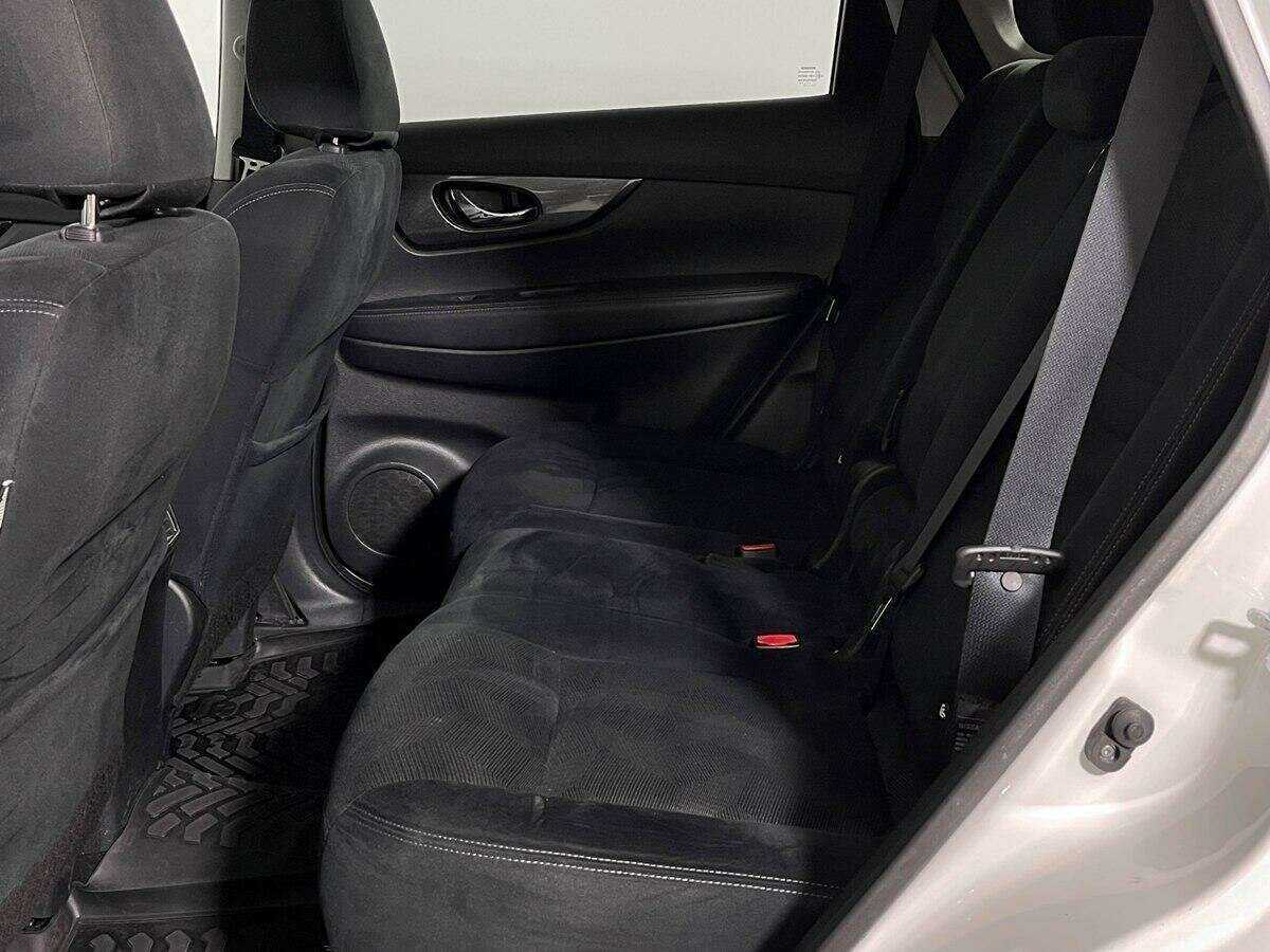 Б/У Ниссан Икс-Трейл 2015 года. Фото: #7