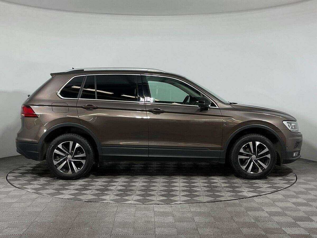 Volkswagen Tiguan 2019 года с пробегом. Фото: #3