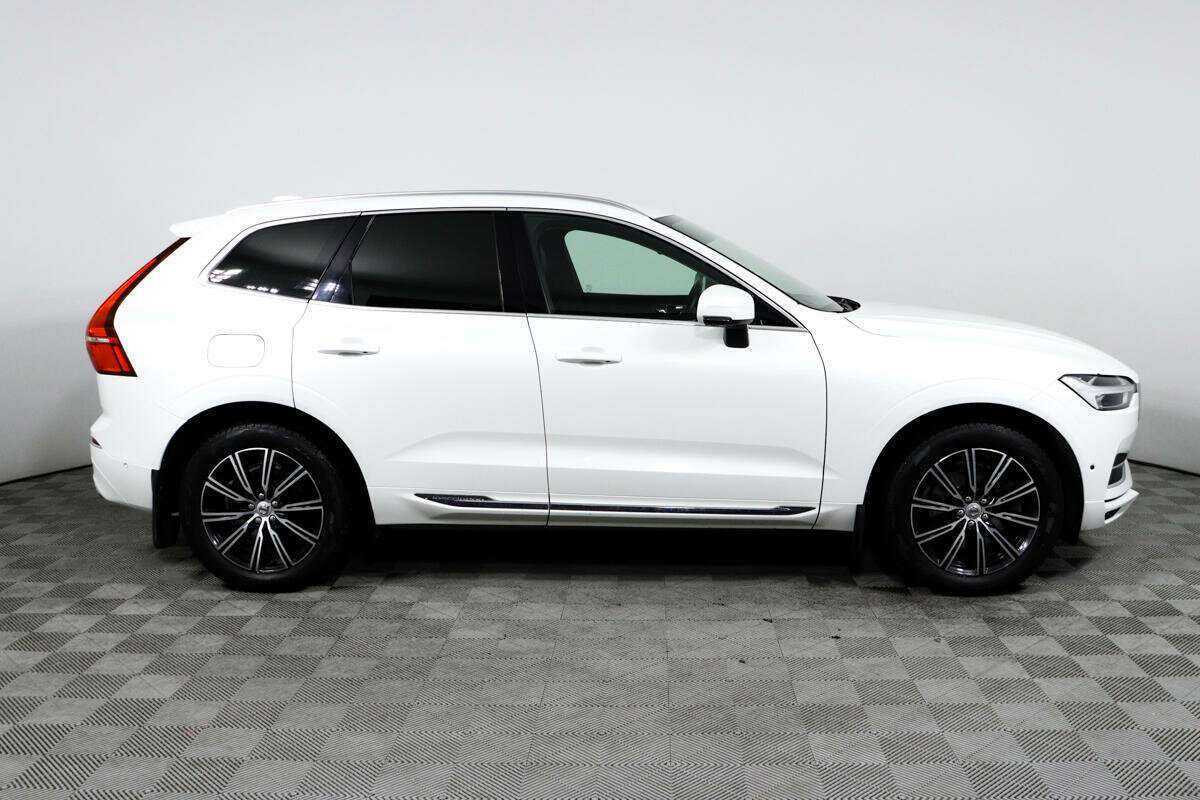 Volvo XC60 2018 года с пробегом. Фото: #3