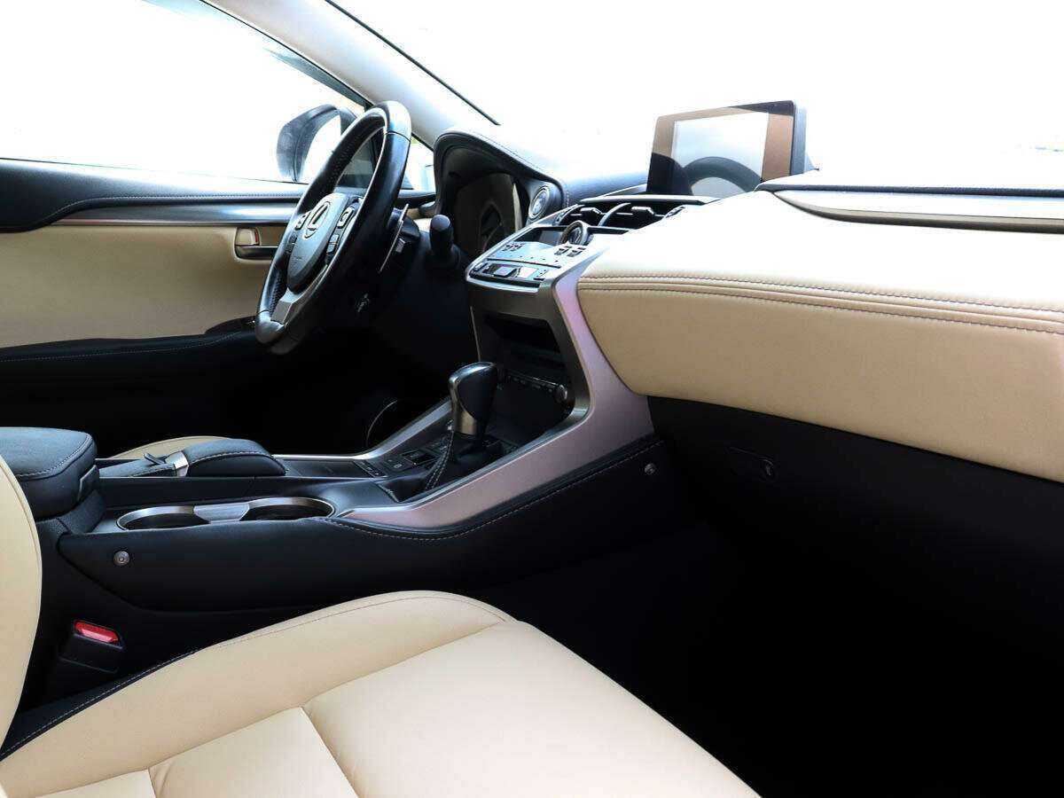 Lexus NX 2017 года с пробегом. Фото: #6