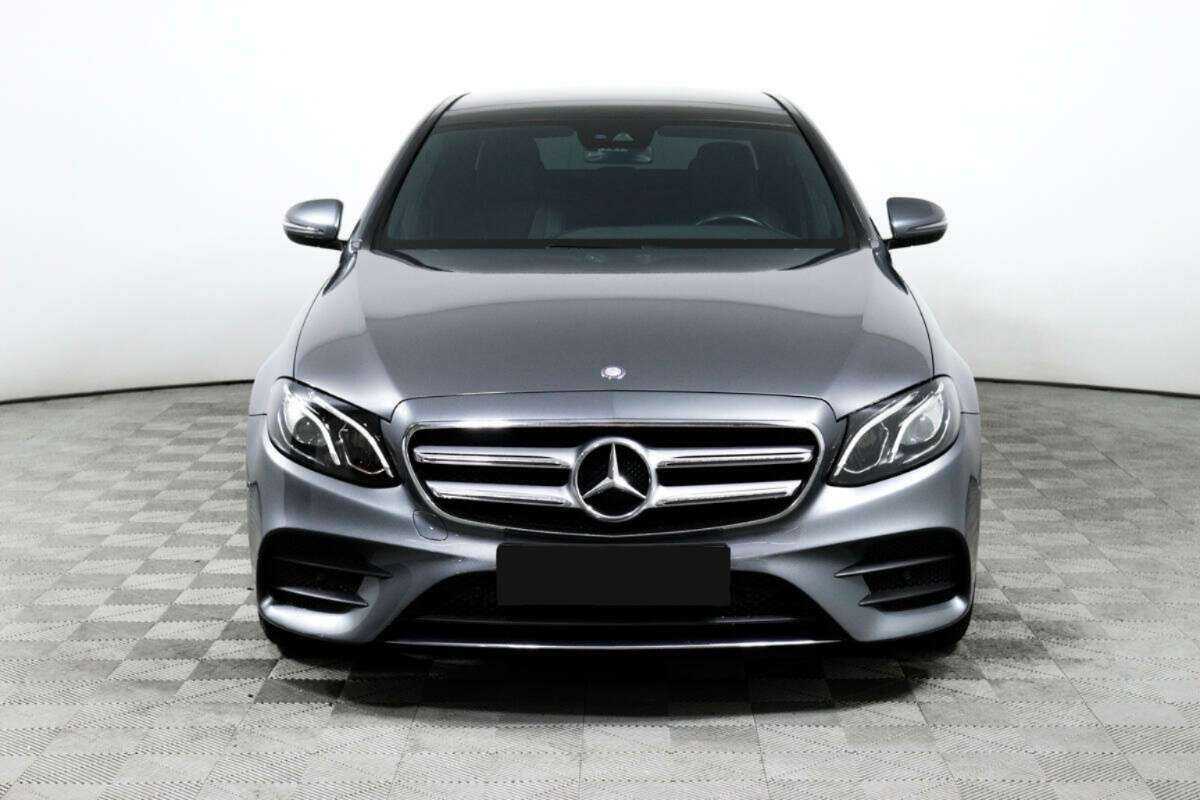Mercedes-Benz E-Класс 2016 года с пробегом. Фото: #1