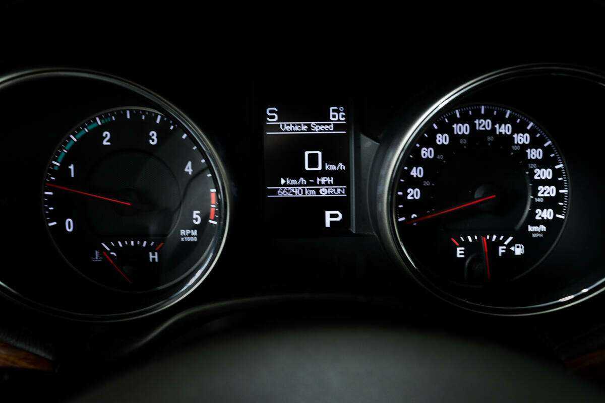 Jeep Grand Cherokee 2012 года с пробегом. Фото: #7