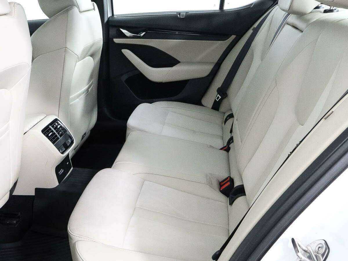 Skoda Octavia 2021 года с пробегом. Фото: #6