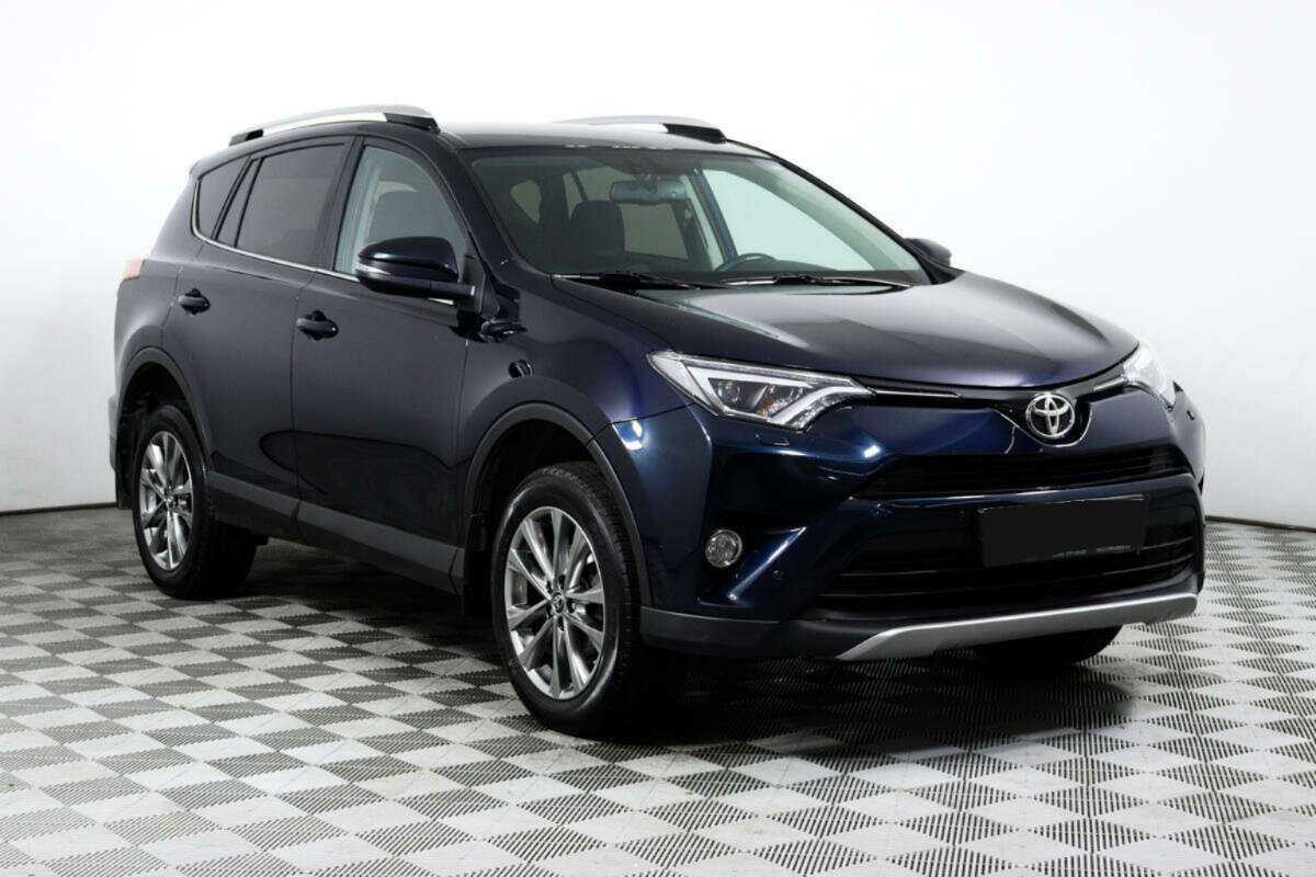 Toyota RAV4 2019 года с пробегом. Фото: #2