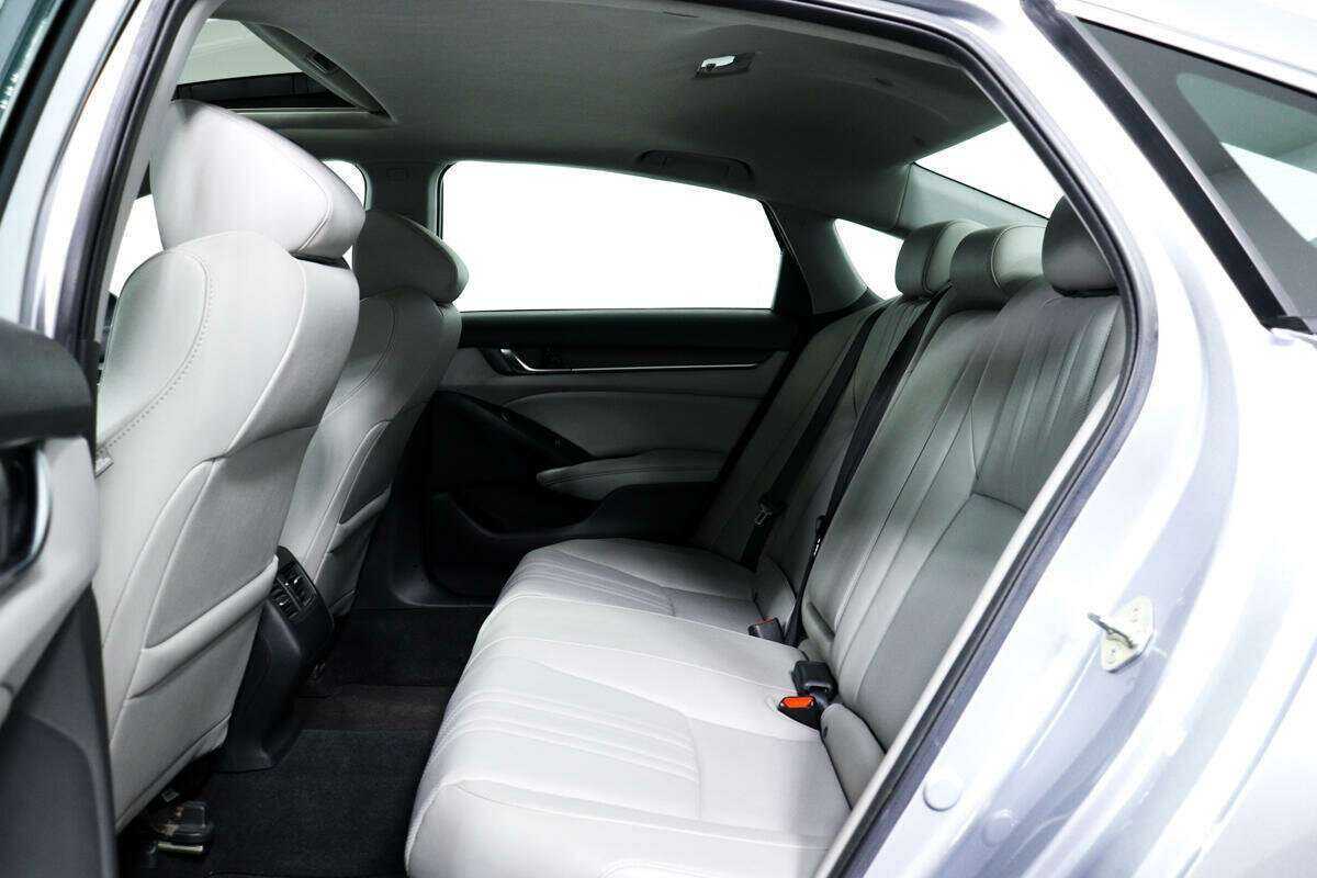 Honda Accord 2018 года с пробегом. Фото: #11