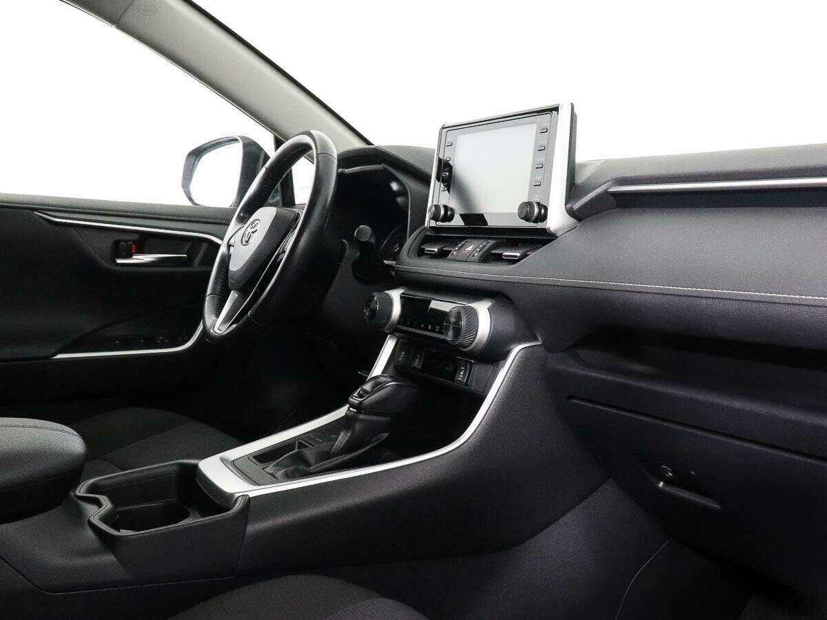 Toyota RAV4 2020 года с пробегом. Фото: #6