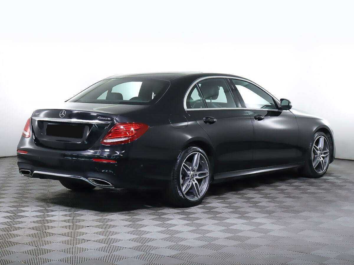 Mercedes-Benz E-Класс 2017 года с пробегом. Фото: #3