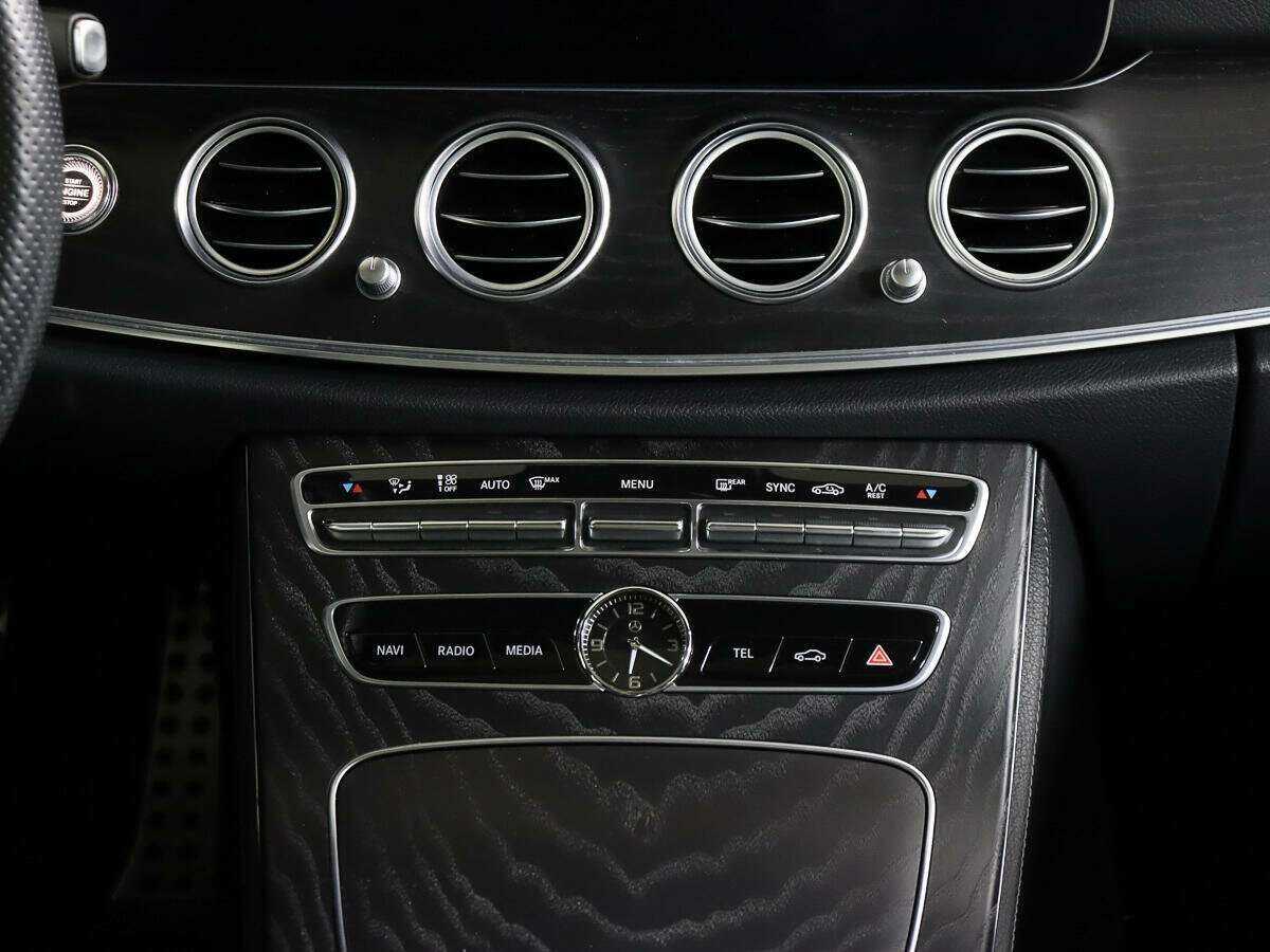 Mercedes-Benz E-Класс 2017 года с пробегом. Фото: #12