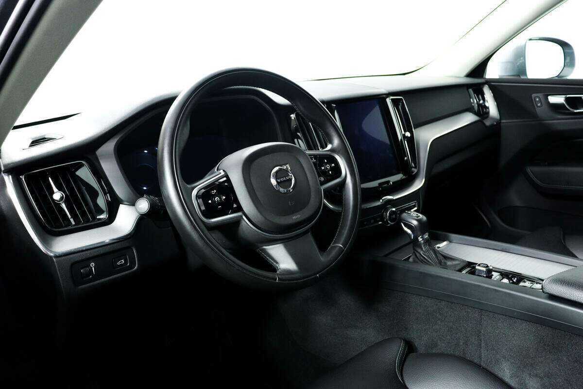 Volvo XC60 2018 года с пробегом. Фото: #12