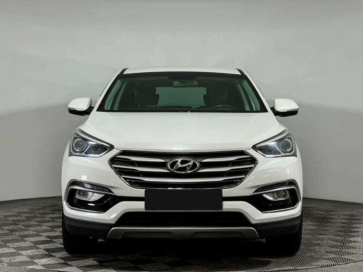 Hyundai Santa Fe 2017 года с пробегом. Фото: #1