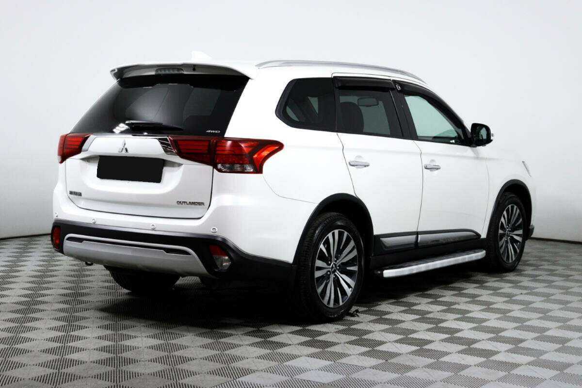 Mitsubishi Outlander 2019 года с пробегом. Фото: #4