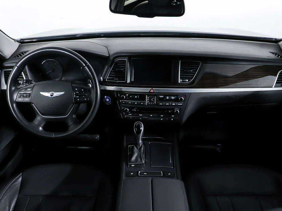 Hyundai Genesis 2014 года с пробегом. Фото: #10