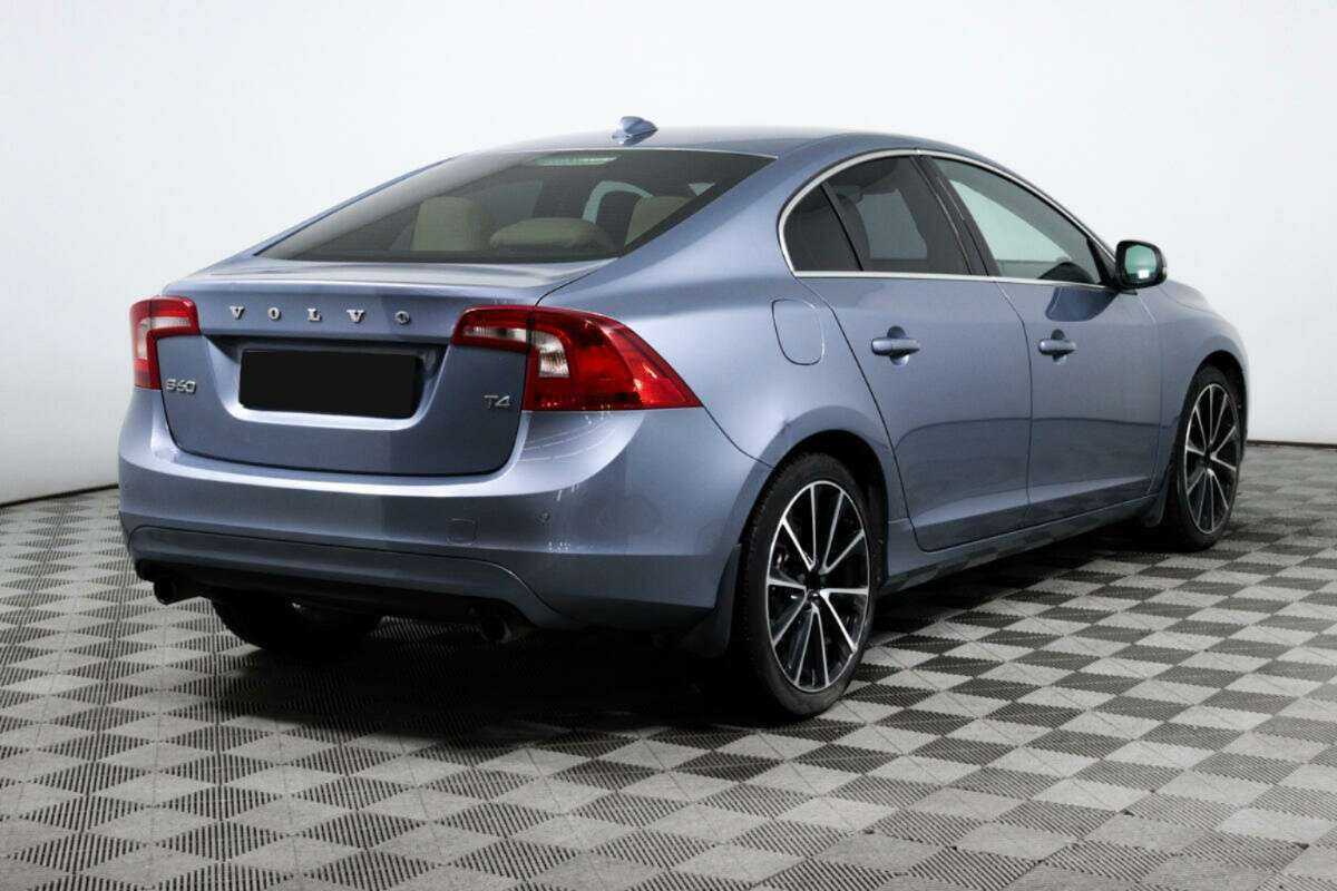 Volvo S60 2017 года с пробегом. Фото: #4