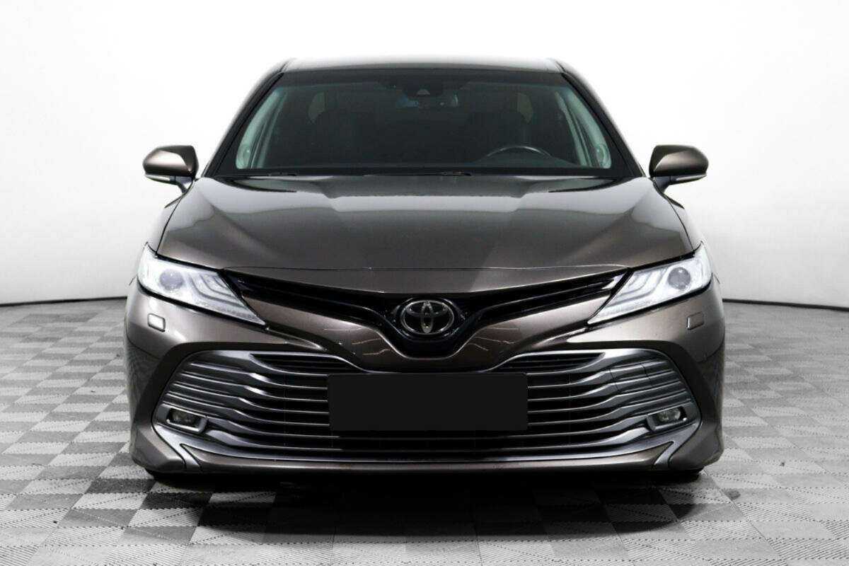 Toyota Camry 2019 года с пробегом. Фото: #1