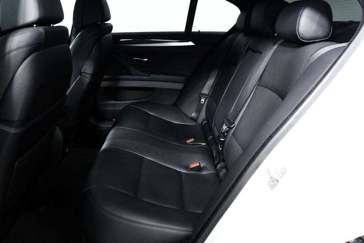 BMW 5 серии 2016 года с пробегом. Фото: #11