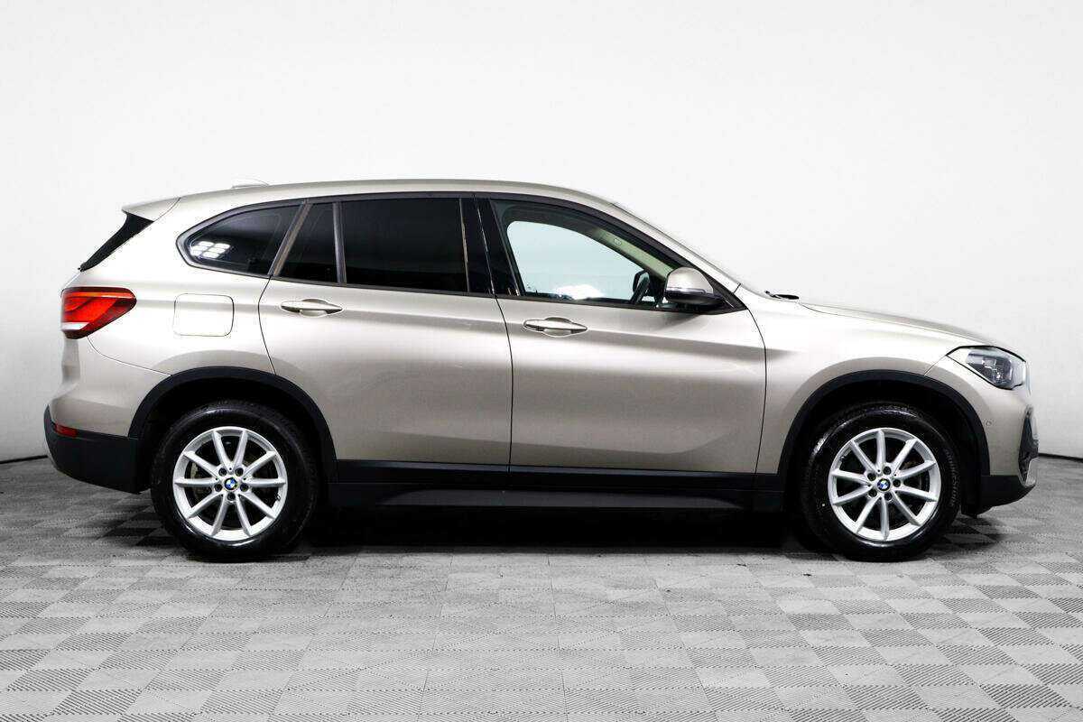 BMW X1 2020 года с пробегом. Фото: #3