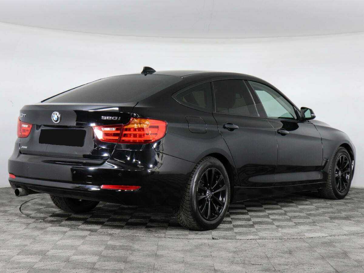 BMW 3 серии 2016 года с пробегом. Фото: #1