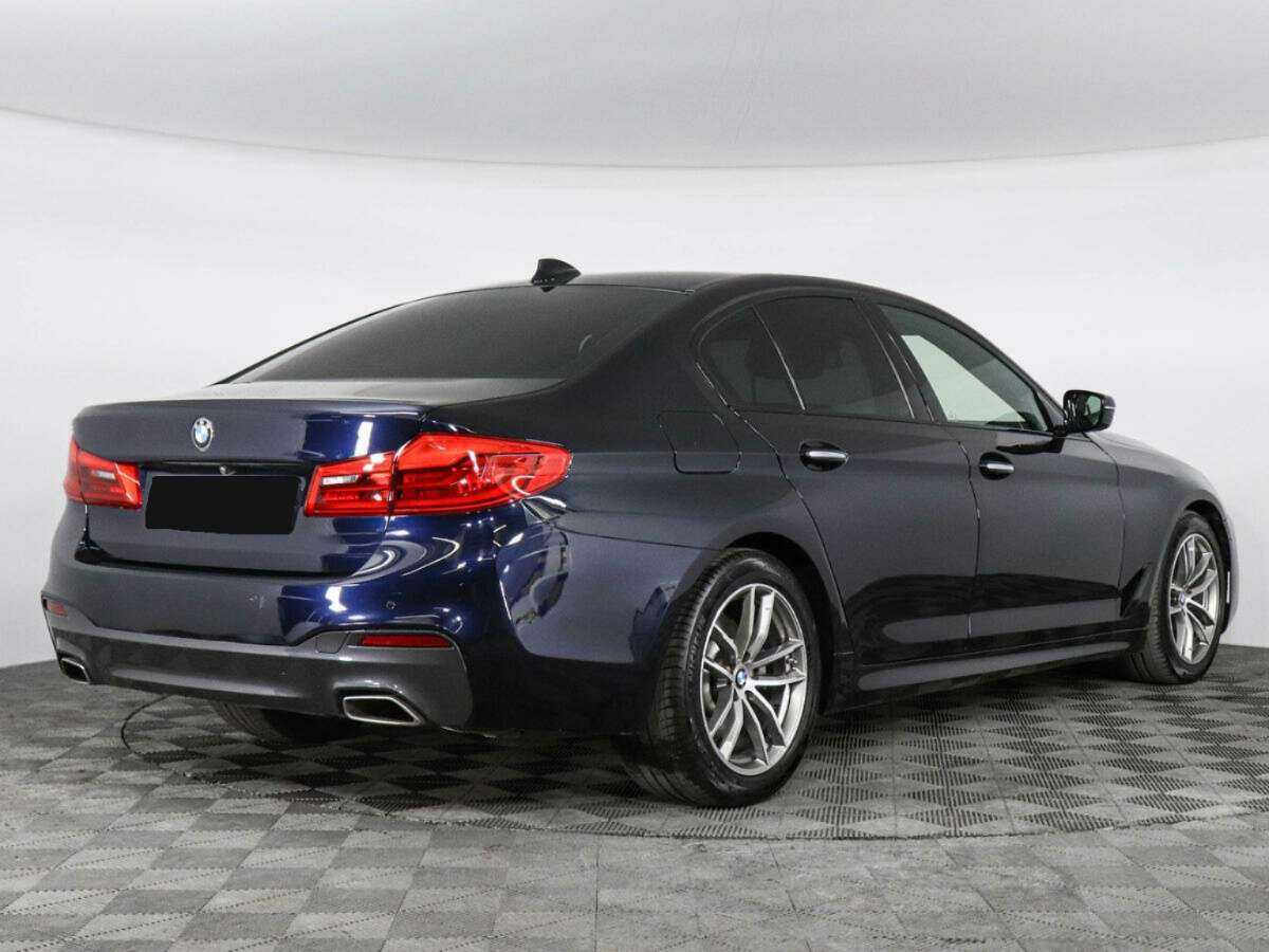 BMW 5 серии 2017 года с пробегом. Фото: #1