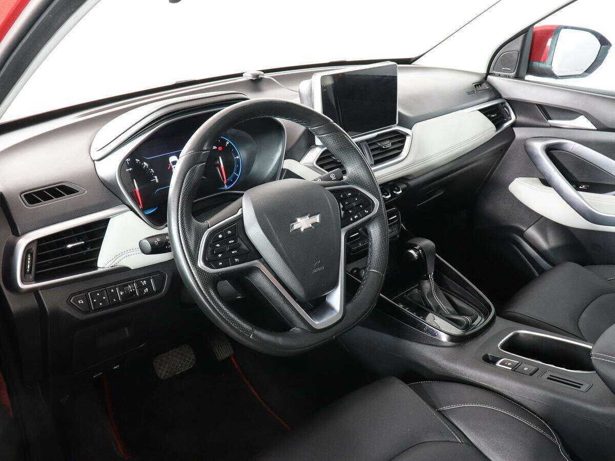 Б/У Шевроле Каптива 2022 года. Фото: #8