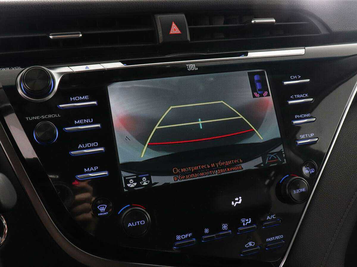 Toyota Camry 2018 года с пробегом. Фото: #17