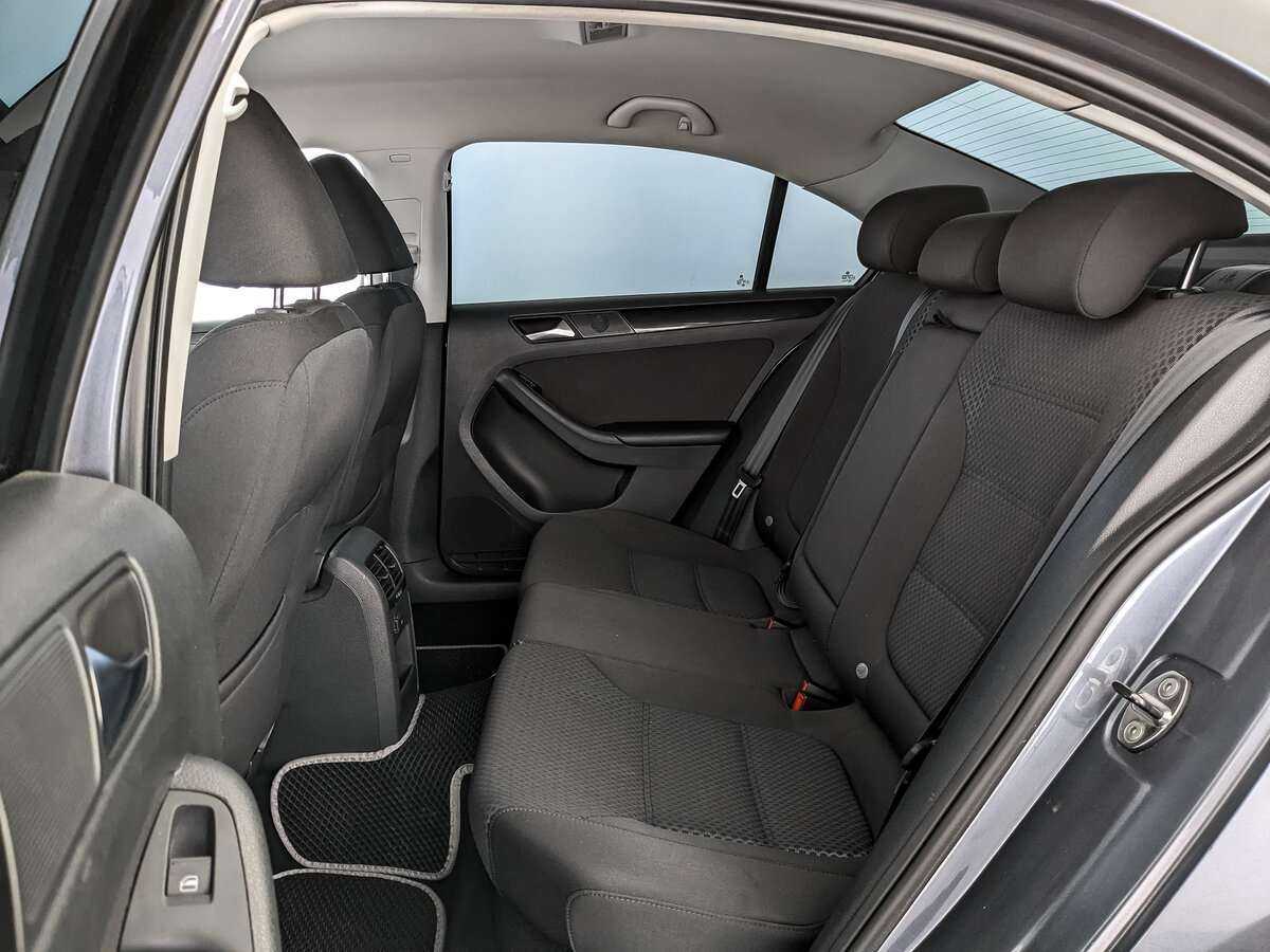 Б/У Фольксваген Джетта 2012 года. Фото: #12