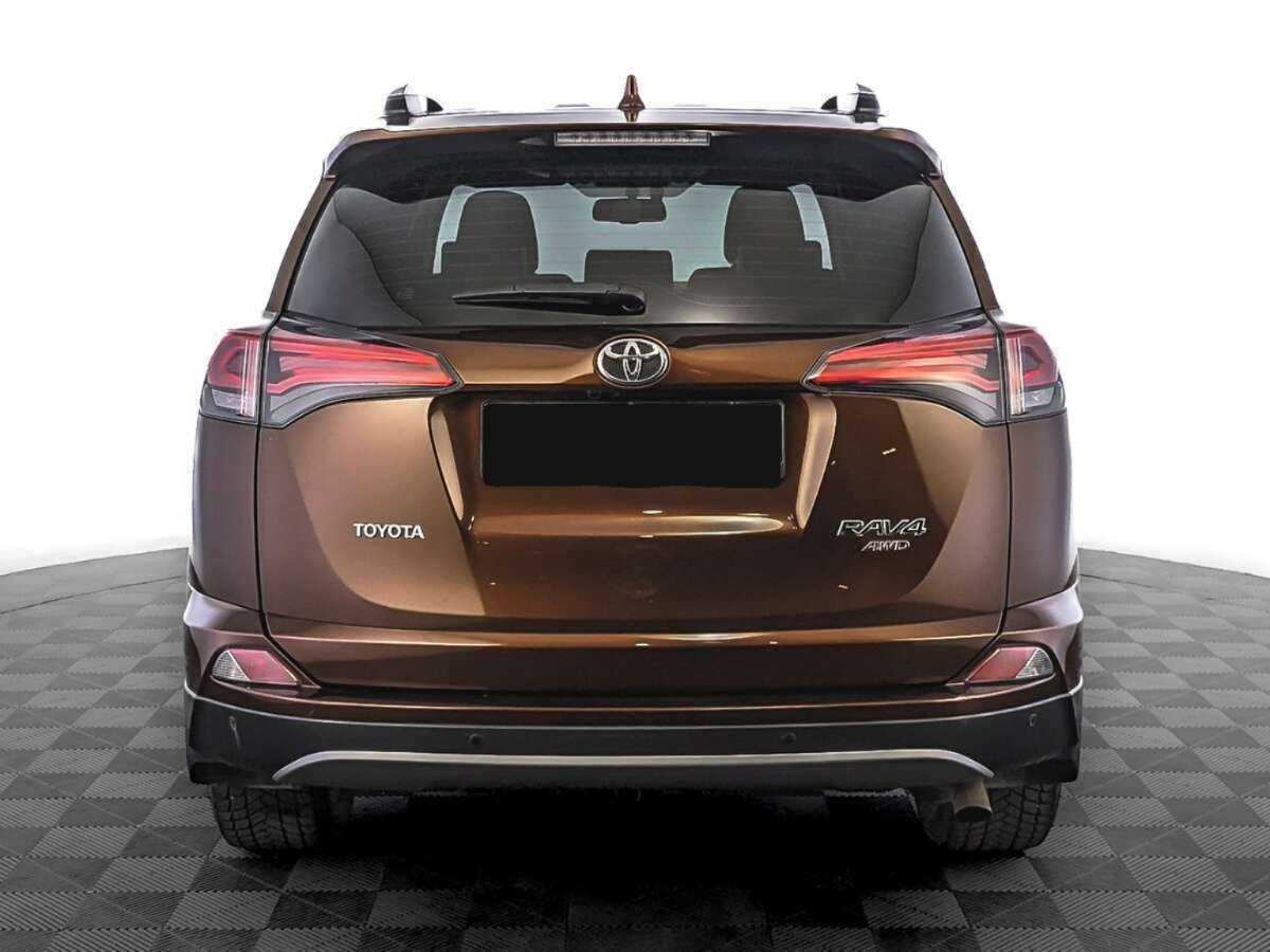 Toyota RAV4 2017 года с пробегом. Фото: #5