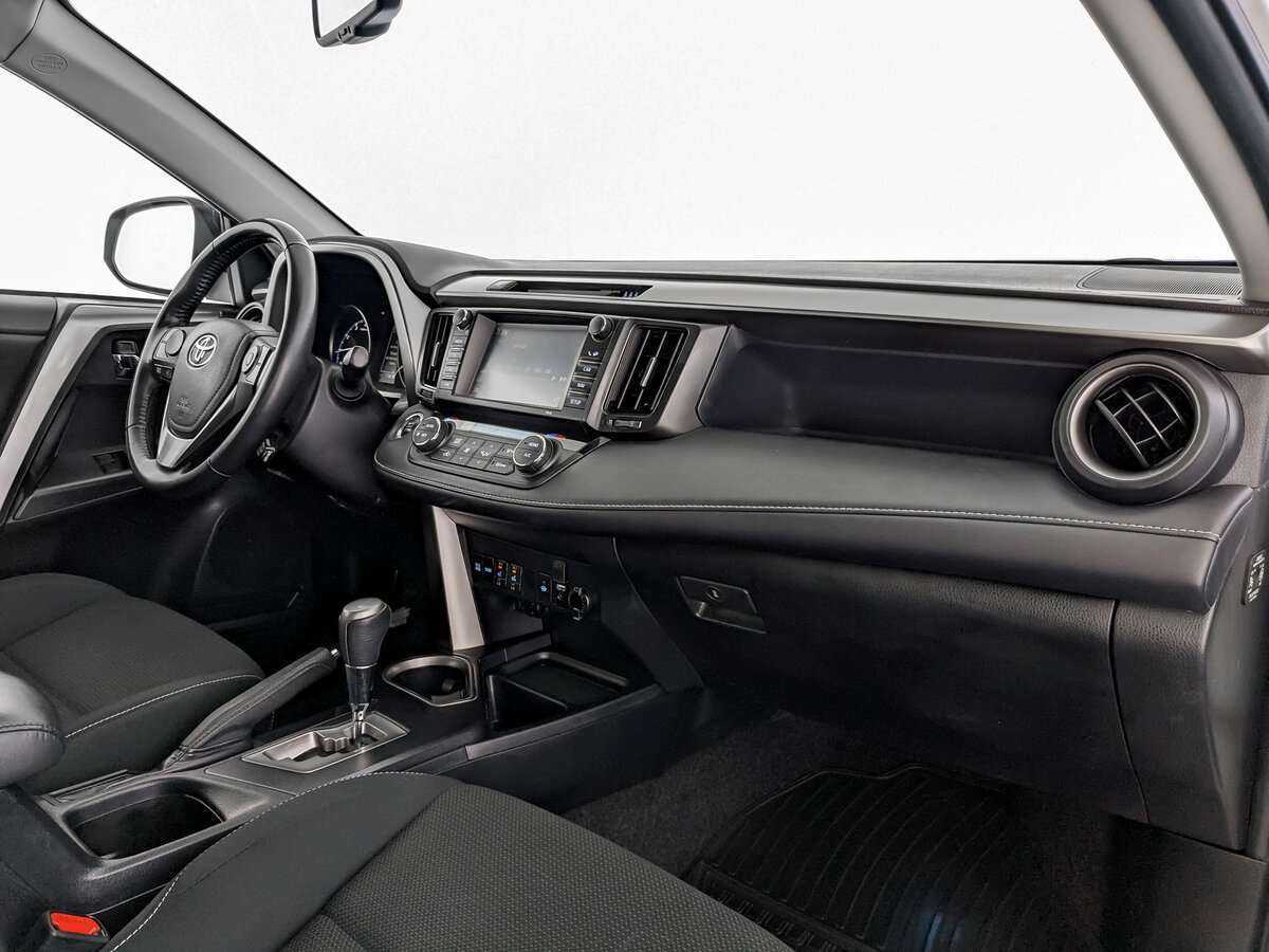 Toyota RAV4 2019 года с пробегом. Фото: #8