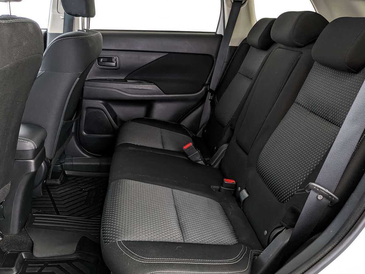 Mitsubishi Outlander 2019 года с пробегом. Фото: #13