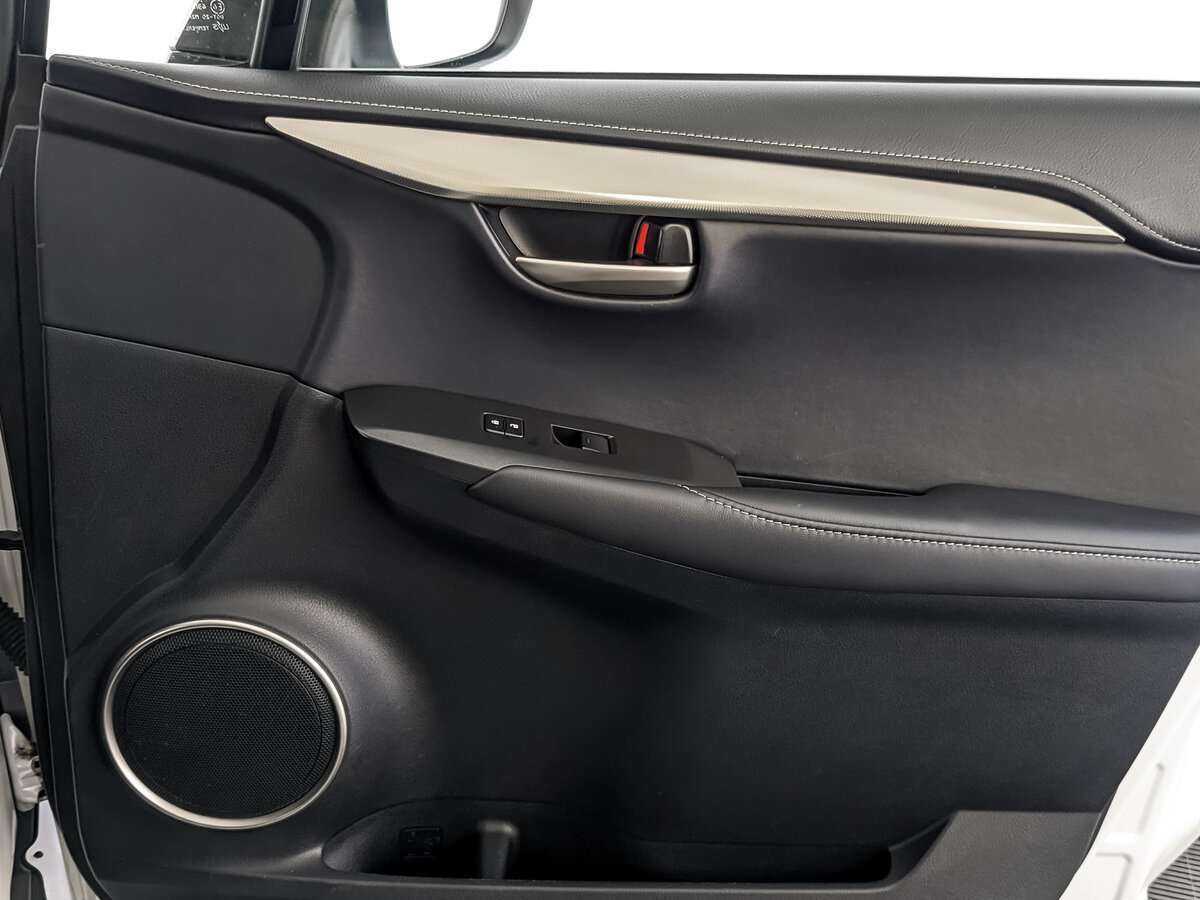 Lexus NX 2017 года с пробегом. Фото: #24