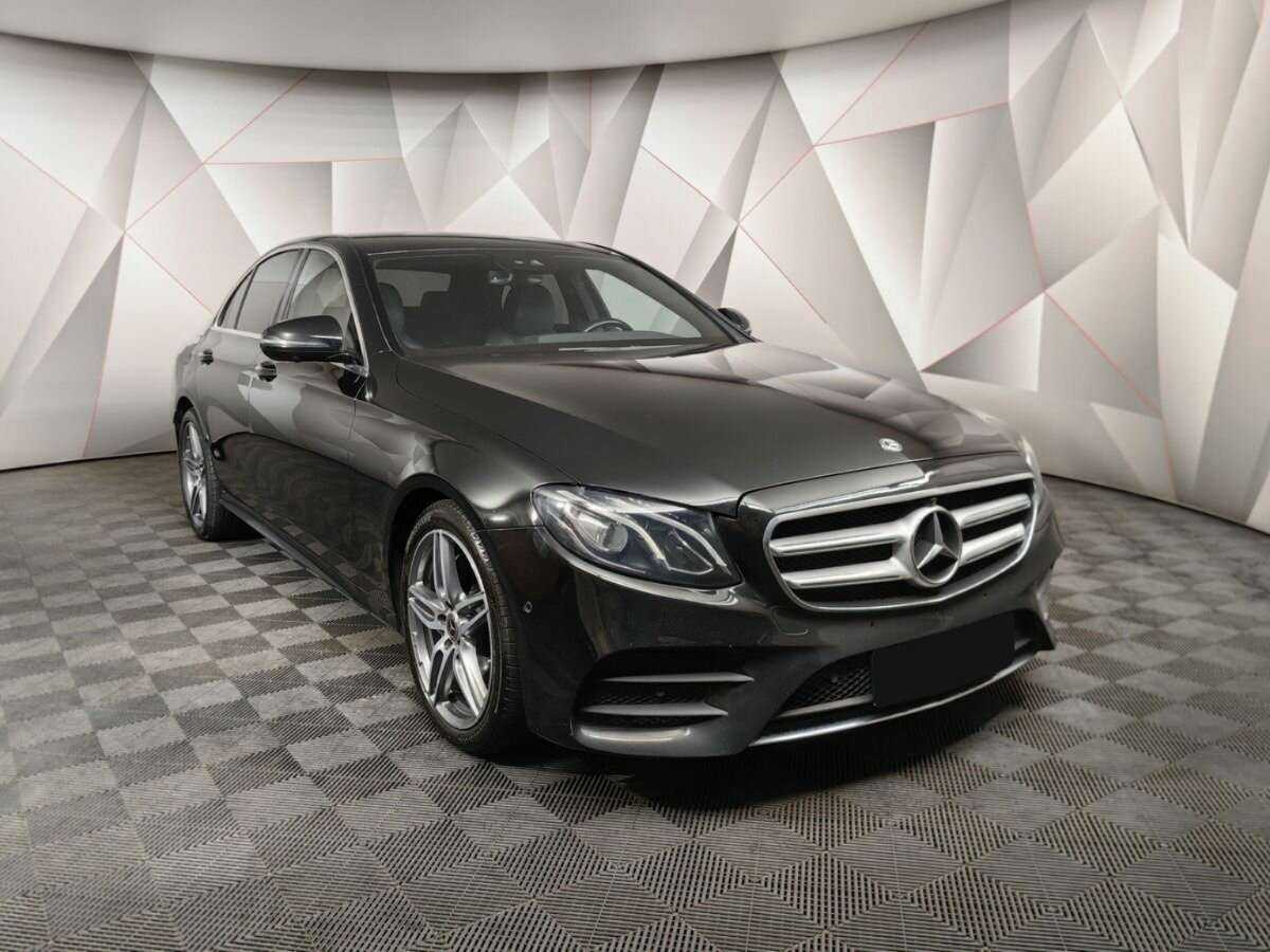 Mercedes-Benz E-Класс 2017 года с пробегом. Фото: #2