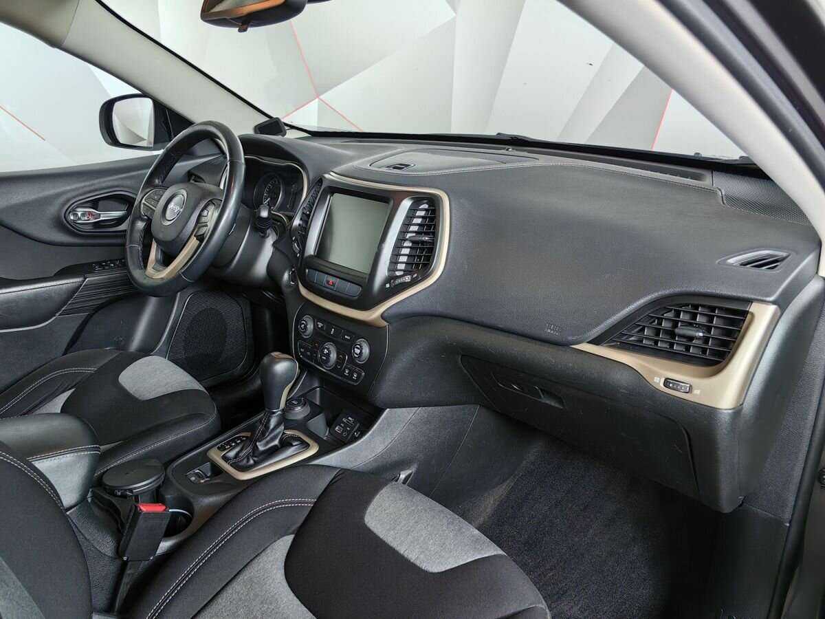 Jeep Cherokee 2014 года с пробегом. Фото: #8