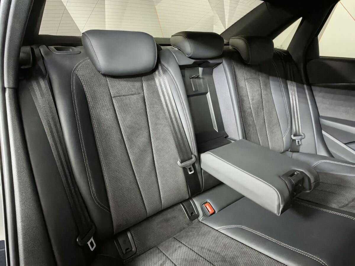 Audi A4 2016 года с пробегом. Фото: #12