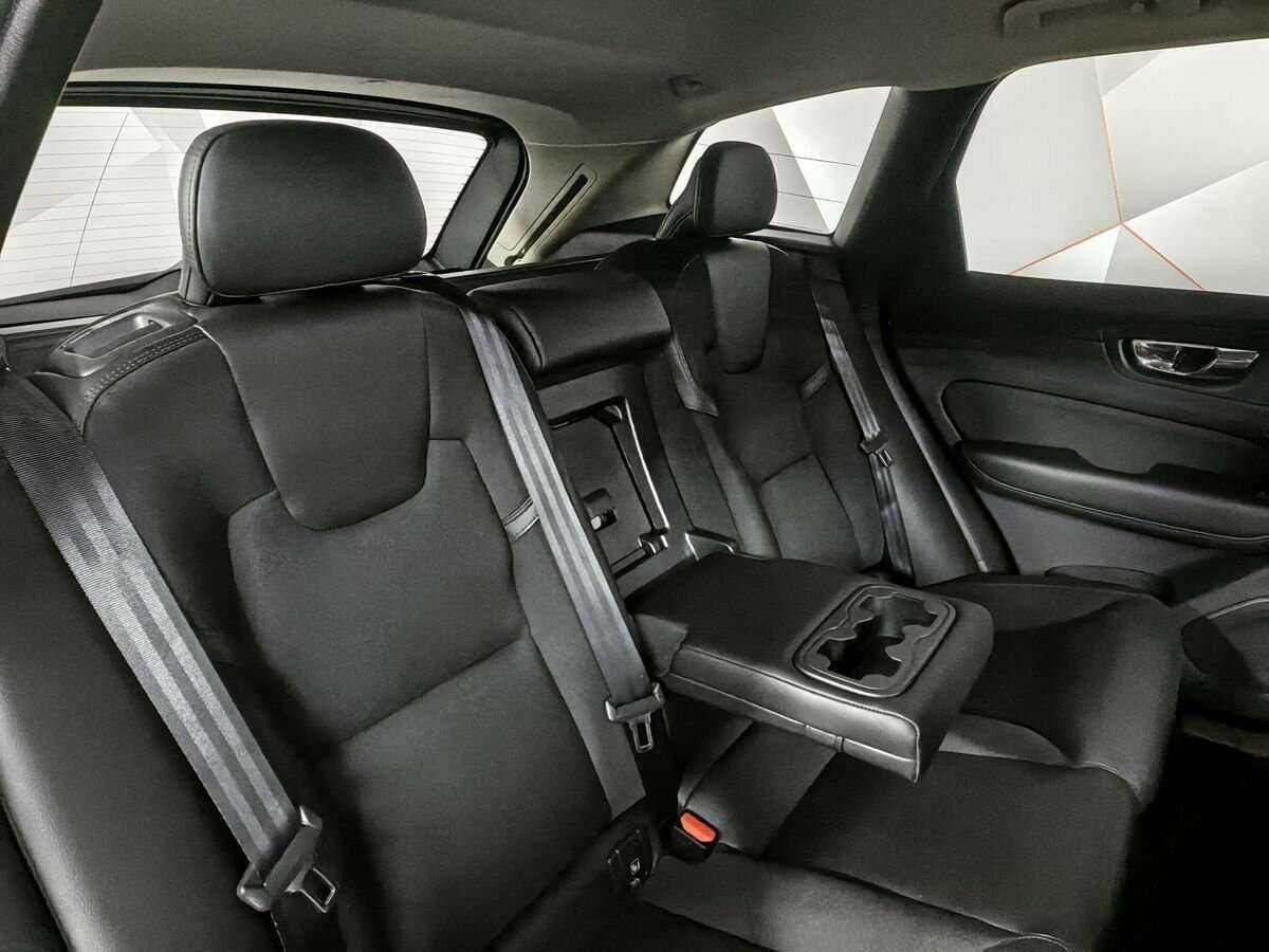 Volvo XC60 2019 года с пробегом. Фото: #12
