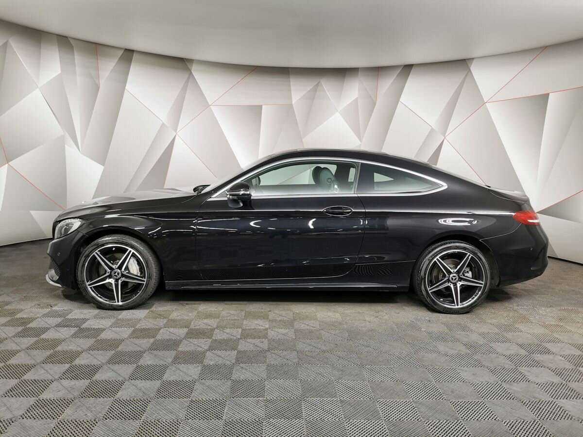 Mercedes-Benz C-Класс 2018 года с пробегом. Фото: #4
