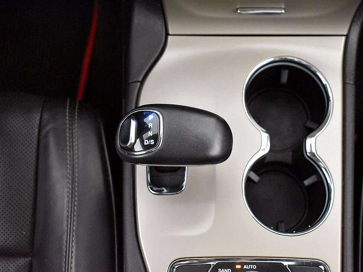 Jeep Grand Cherokee 2014 года с пробегом. Фото: #13