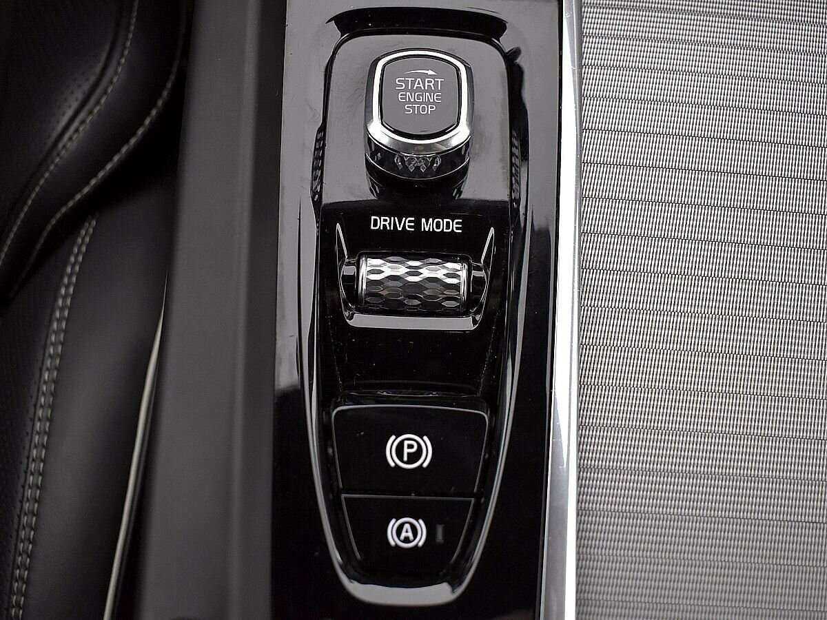 Volvo XC60 2018 года с пробегом. Фото: #17
