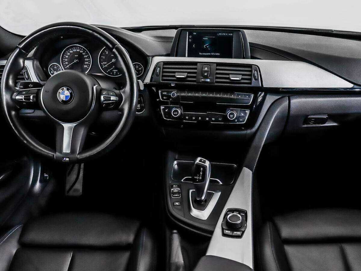 BMW 3 серии 2018 года с пробегом. Фото: #12