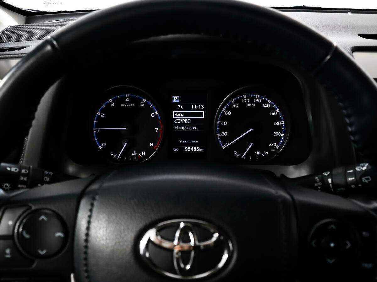 Б/У Тойота Рав4 2016 года. Фото: #15