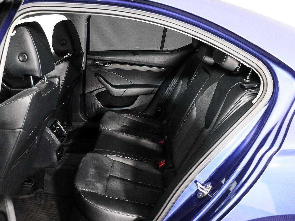 Б/У Шкода Октавия 2020 года. Фото: #11