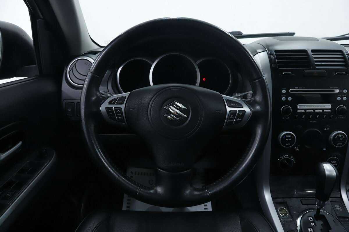 Suzuki Grand Vitara 2012 года с пробегом. Фото: #11