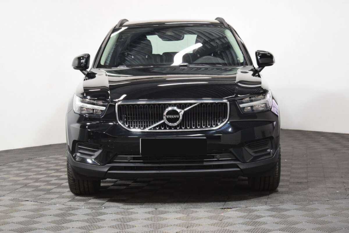 Volvo XC40 2019 года с пробегом. Фото: #1