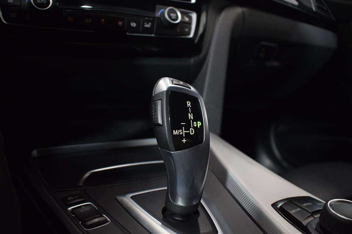 BMW 3 серии 2018 года с пробегом. Фото: #20