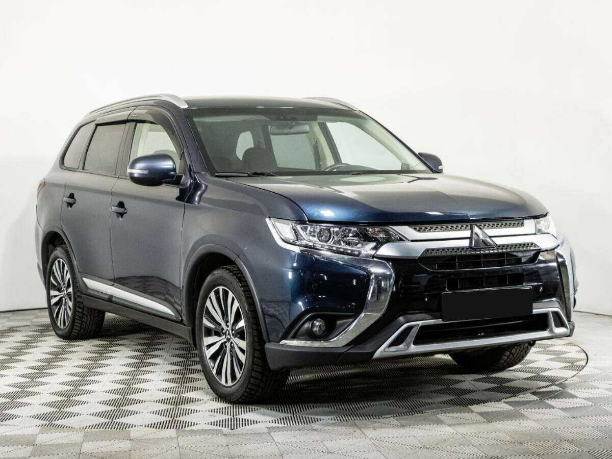 Mitsubishi Outlander 2019 года с пробегом. Фото: #2