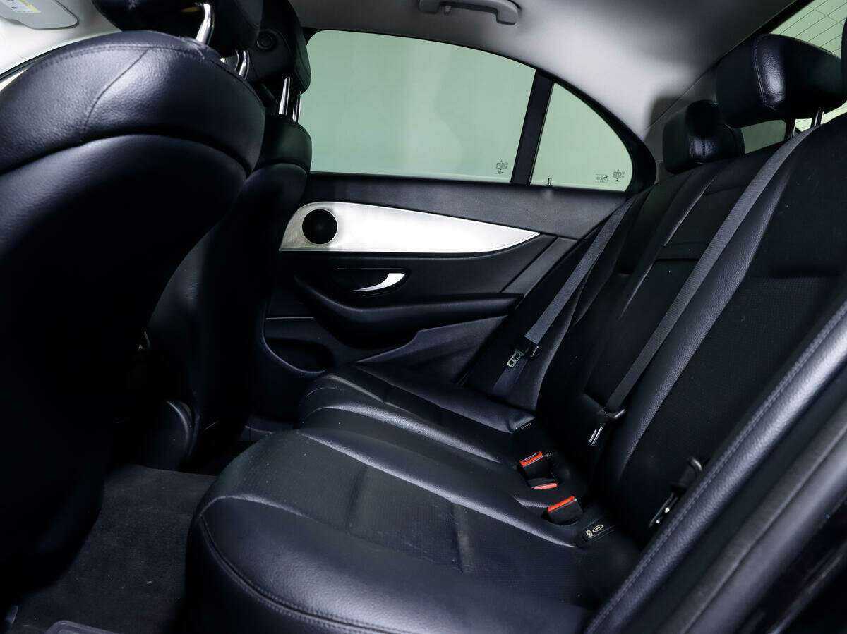 Mercedes-Benz E-Класс 2016 года с пробегом. Фото: #10