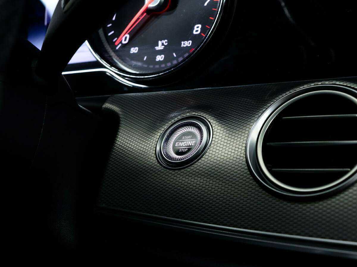 Mercedes-Benz E-Класс 2016 года с пробегом. Фото: #15